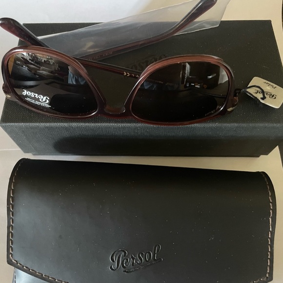 Persol Tortoiseshell Sunglasses - Picture 8 of 9